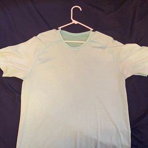 Lululemon t-shirt